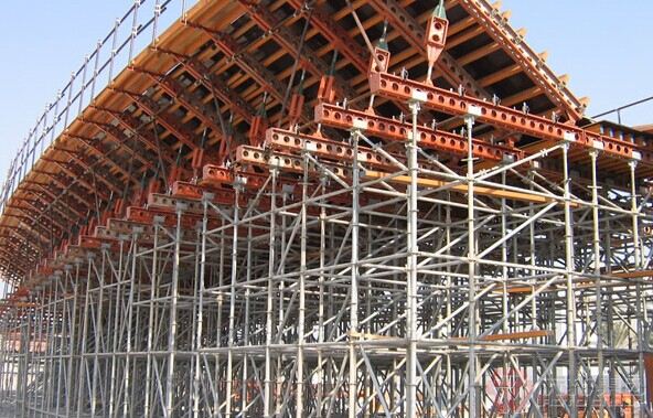 梯架搭建施工現(xiàn)場(chǎng)圖片展示