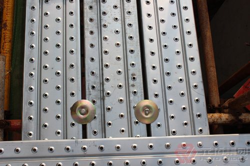 腳手板的規(guī)格及種類有哪些？