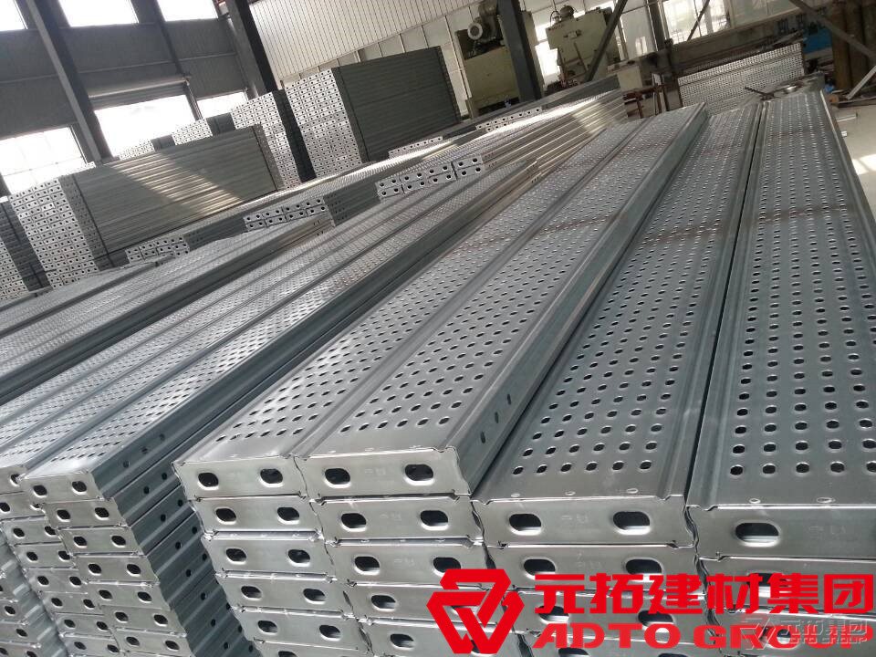 鋼跳板主要靠什么防滑？